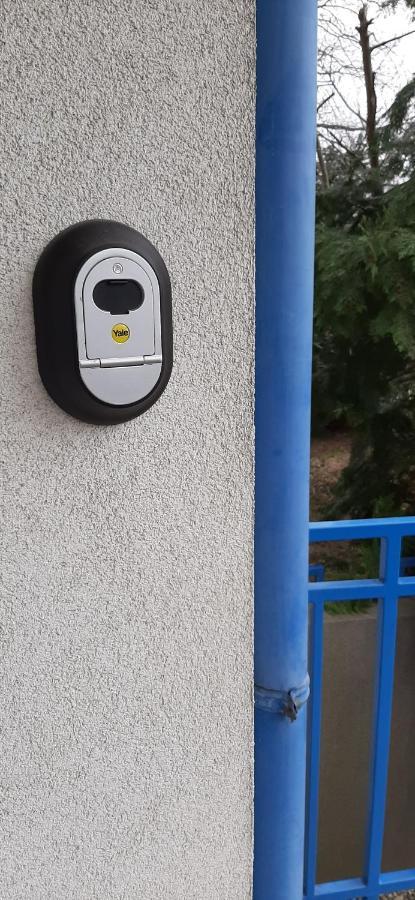 Napko Apartman Шопрон Экстерьер фото