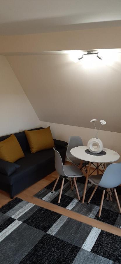 Napko Apartman Шопрон Экстерьер фото
